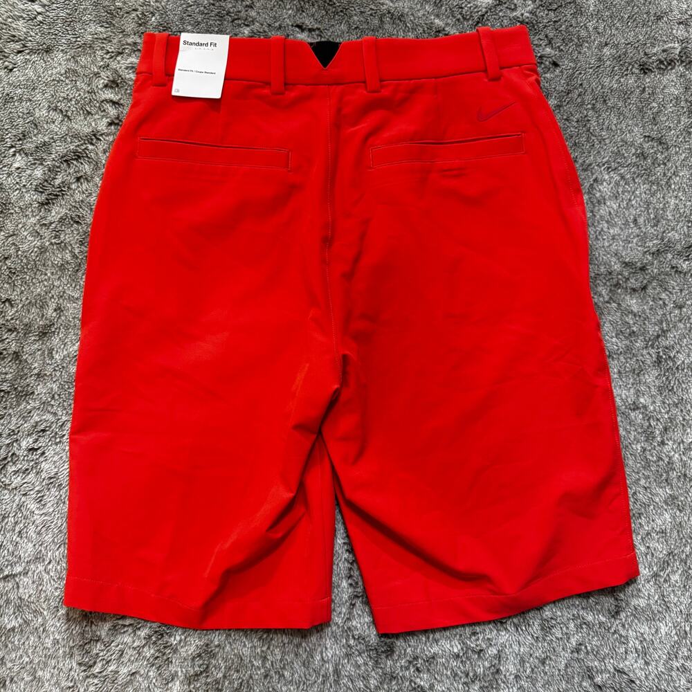 NWT Nike Golf Standard Fit 10.5" Shorts Men's 28 Red - Picture 4 of 6